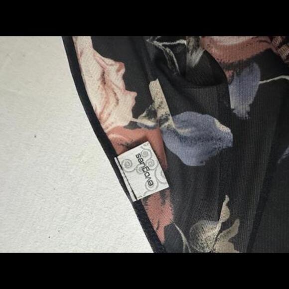 NWOT Floral Lace Overlay Romper Dress, 3XL - Picture 4 of 6